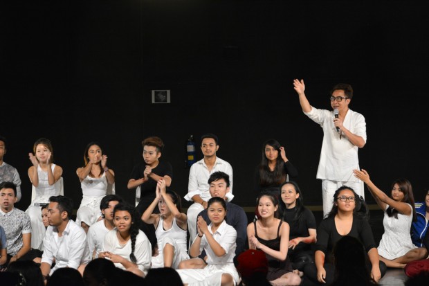 INSIDE SCOOP: The performers open the floor during a mini dialogue session to share insights on the entire experience. (Photo: Tristan Loh )