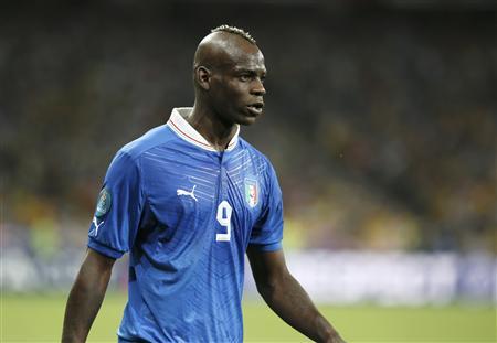 MAN IN BLUE: Mario Balotelli will need to be on his best behaviour to steer Italy towards success (Photo: Reuters/Tony Gentile)