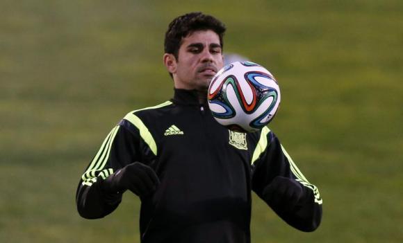 EYE ON THE BALL: Focus will be key to Spain if they are to triumph especially with doubts over the fitness of main man, Diego Costa (Photo: Reuters/Sergio Perez)