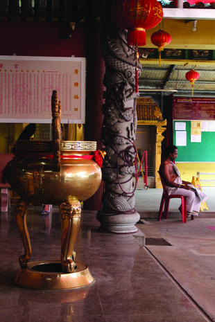 TRUE HARMONY: Hock Huat Keng, a unique Chinese temple that hosts Muneeswaran, a Hindu deity worshipped to ward off evil. (PHOTO: Geneive Teo)