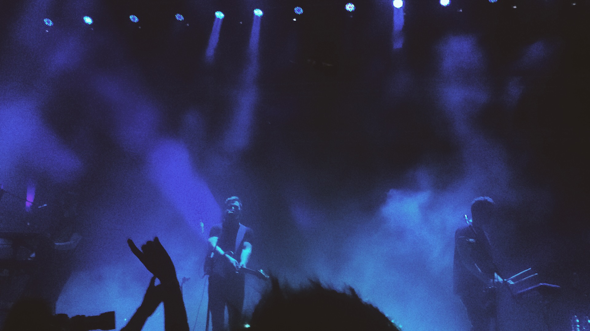 ALL LIGHTS AND SOUNDS: Alt-J’s captivating performance thrills the crowd at the Coliseum (Photo: Akansha)